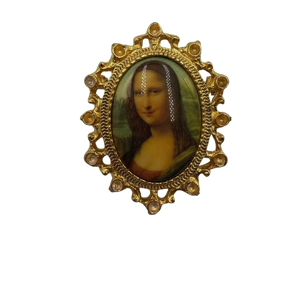 Vintage‎ Sarah Coventry Mona Lisa Portrait Brooch Pendant Gold Tone Art Jewelry